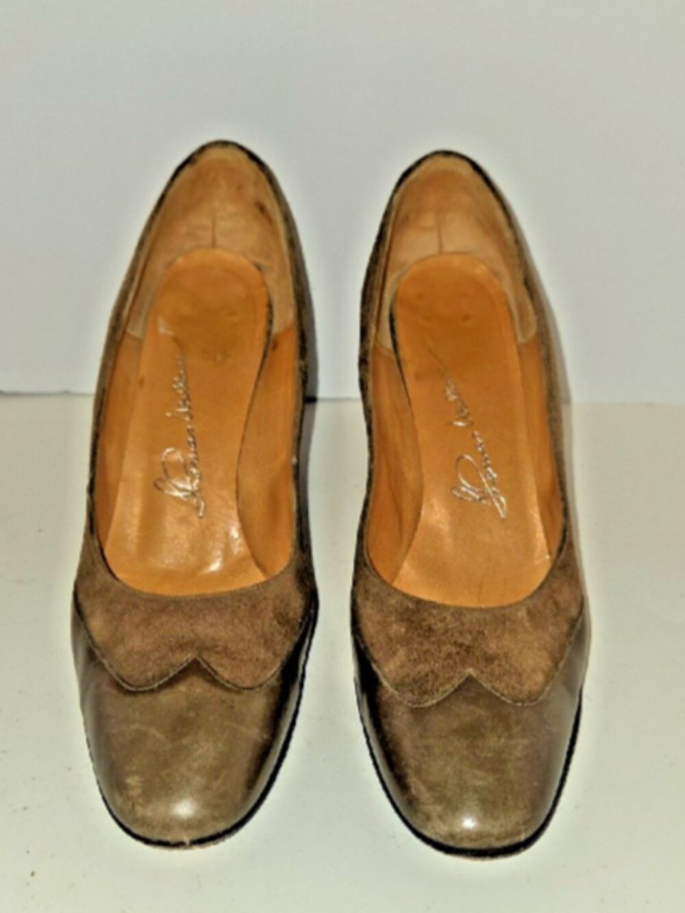 Thomas Wallace Brown Leather Suede Pumps Round Toe Two Tone Vintage Size 7